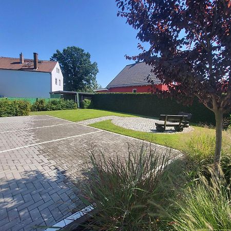 Ferienwohnung "Kleine Auszeit" Og-R Bohlen  Esterno foto